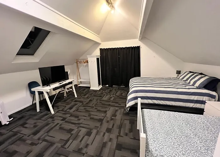 Deluxe Quadruple Room